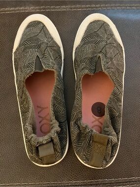 Roxy Women's Slip-On Shoes Olive Leaf Print